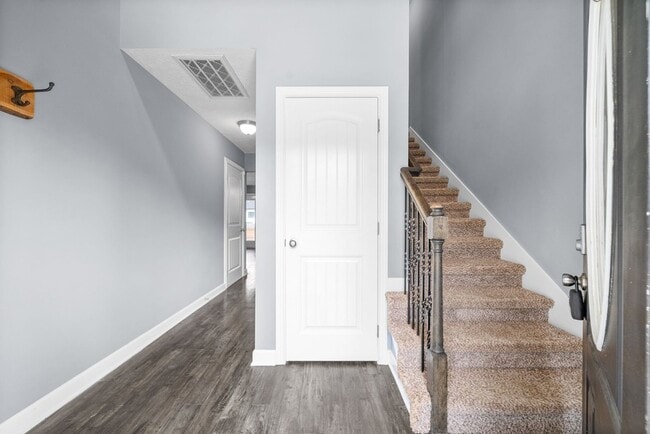 Photo - 3755 Windmill Dr