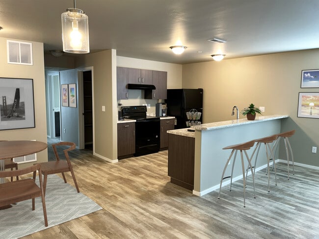Photo - Elizabeth Estates