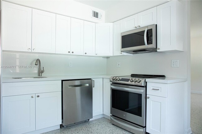Photo - 1226 SW 30th Ave Unit 1226