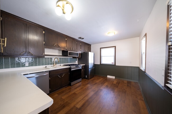 Photo - 130 W 86th St