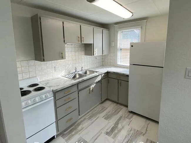 Photo - 1715 W Pacific Ave Unit 3
