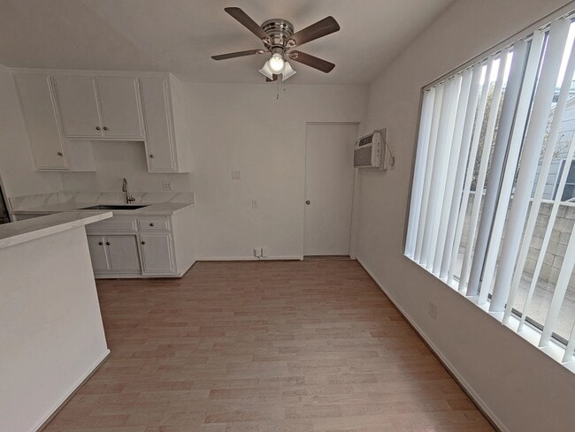 Photo - 3365 Keystone Av Unidad 1