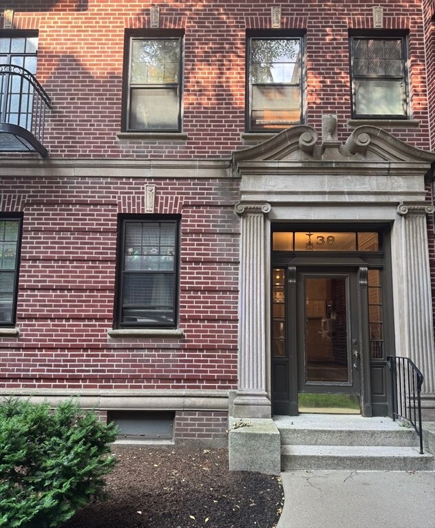 Photo - 38 Linnaean St Unit 3