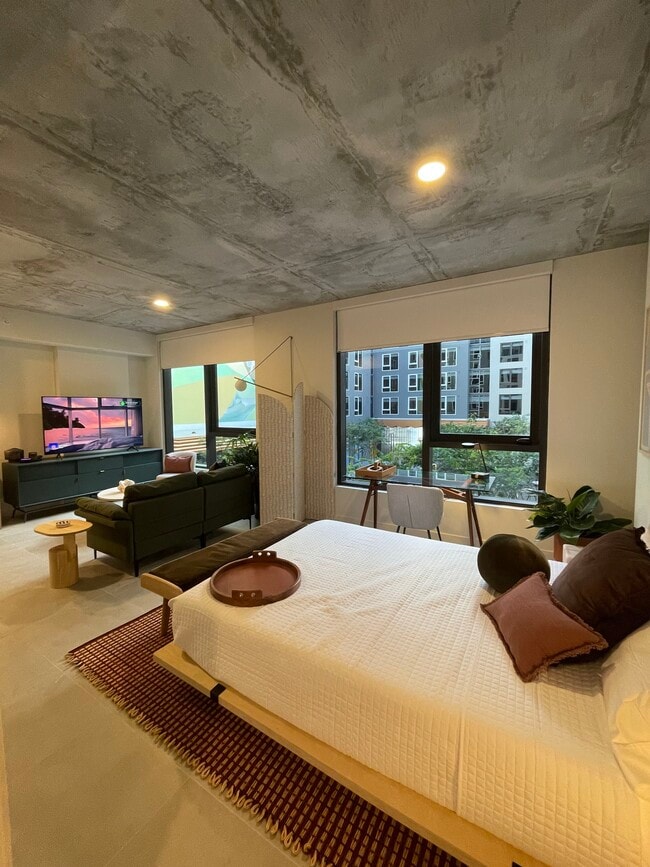 Building Photo - 414 NW 32nd St Unit S2 Rental