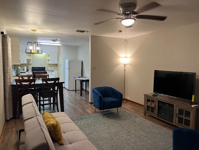 Photo - 1615 Cincinnati Ave Unit 3