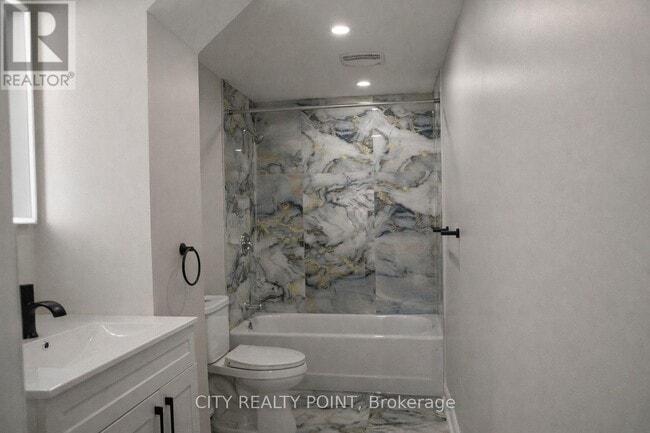 Photo - 131 Camelia Ave Unité 1