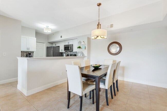 Photo - ** NAPOLI ** 2 BED / 2 BATH - CONDO - TURN...