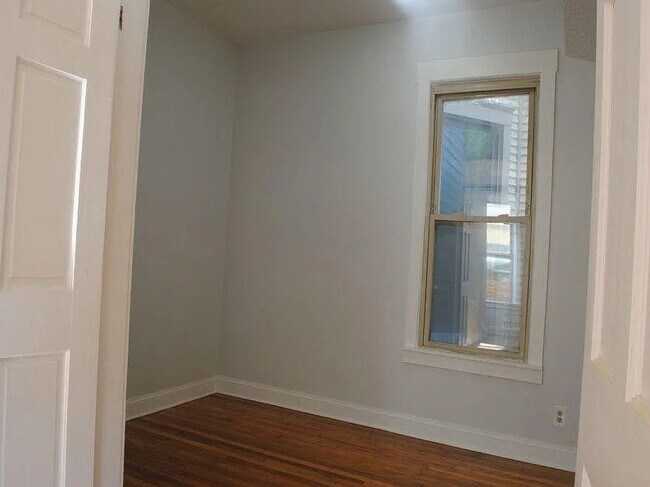 Photo - 1847 W Byron St Unidad 1