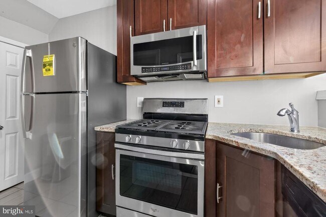 Photo - 1640 S 28th St