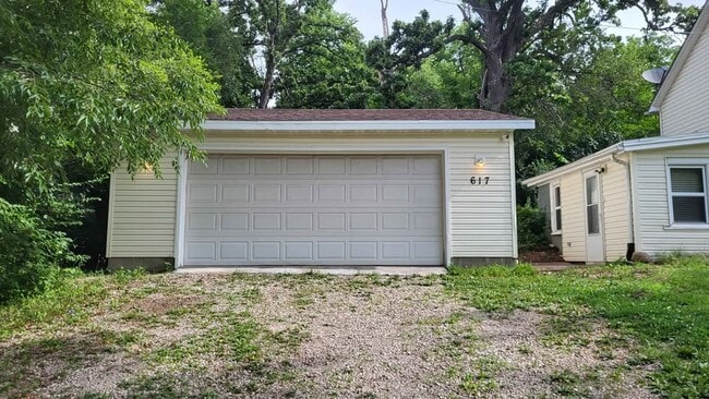 2 Car Garage with Opener