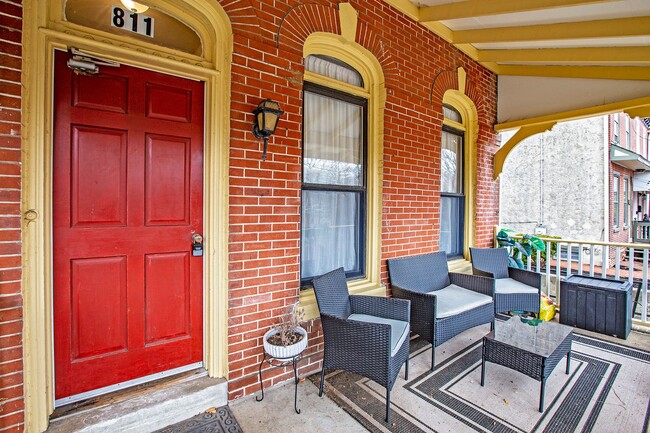 Photo - 811 N Van Buren St Unit Van Buren Apt. 1