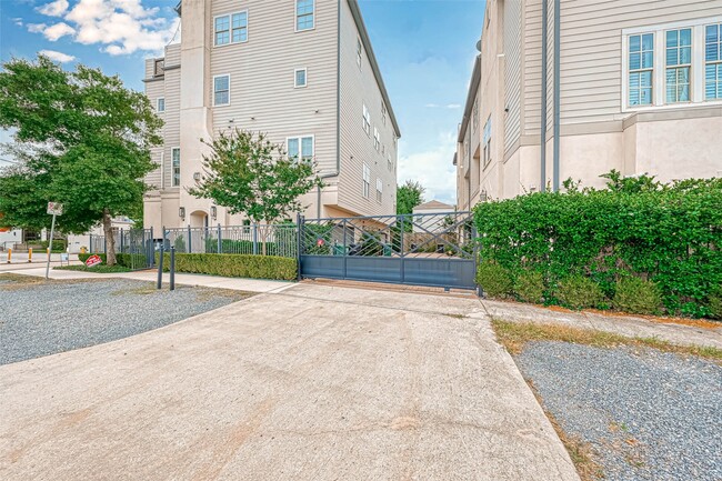 Photo - 5101 Allen St