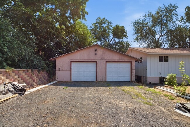 Photo - Cherry St Duplex Unit 208