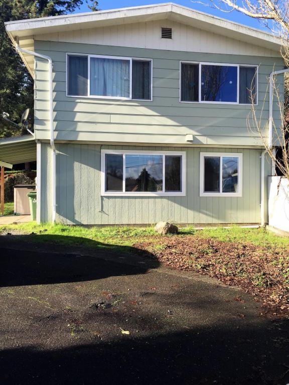 Photo - 995 S 10th St