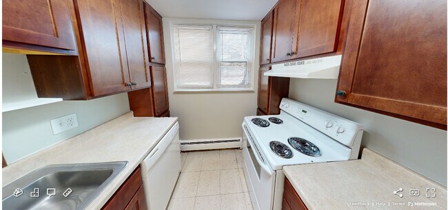 George & Stevens Apartments