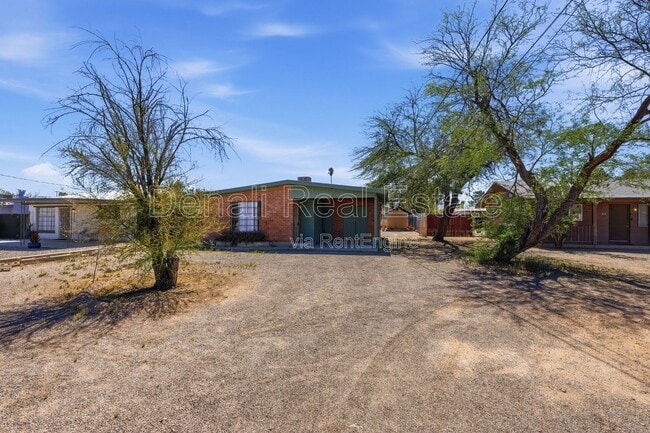 Photo - 3226 E Bermuda St