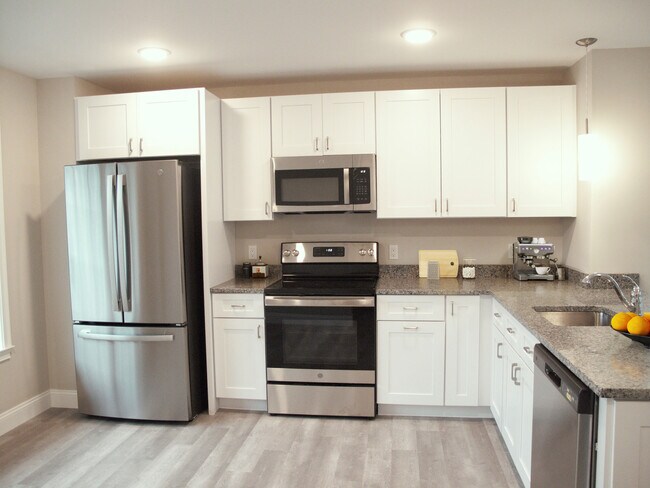 Photo - 105 House St Unidad 80-105A