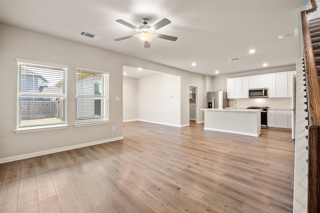 Photo - 202 Fairmeadow Downs Dr