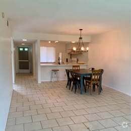 Building Photo - 118 Palm Dr Unit 16 Rental