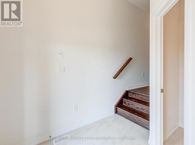 Photo - 3006 Sandy Acrs Ave