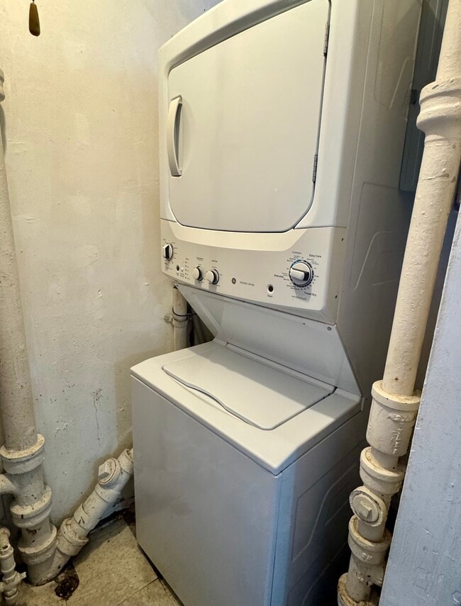 Photo - 902 39th Street Ct