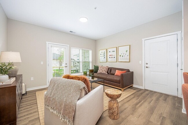 Photo - 780 Doss Dr