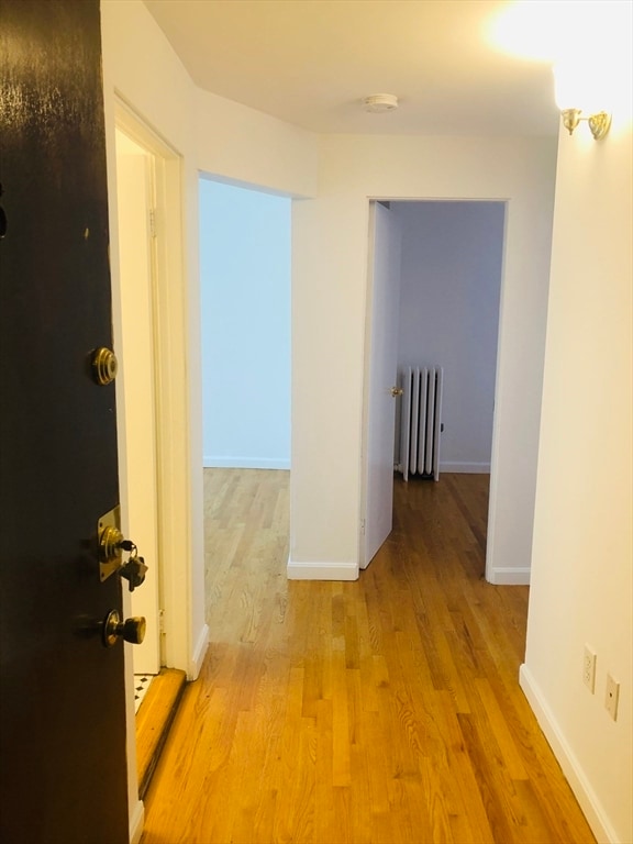 Building Photo - 17 S Russell St Unit 6 Rental