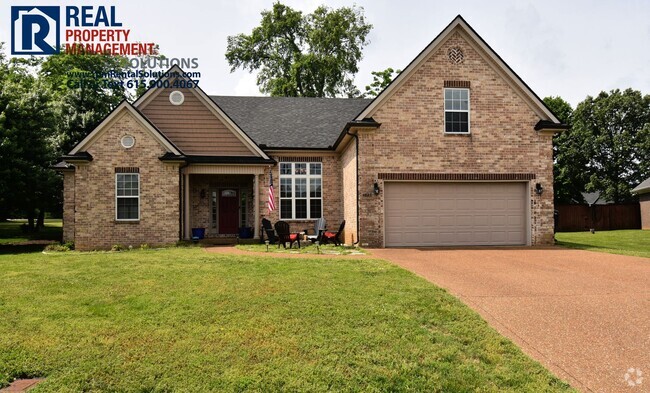 Building Photo - Wonderful 4 bed, 3 bath home, Triple Black...