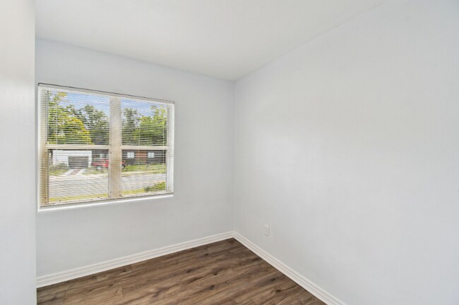 Photo - 3606 Jammes Rd