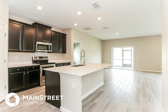 9689 Lemon Grass Ln