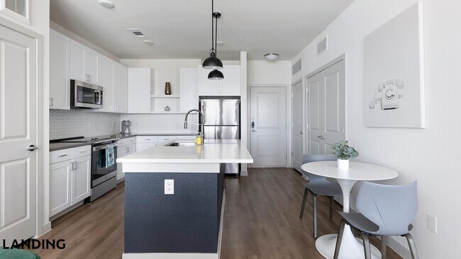11214 N FM 620 Unit 223