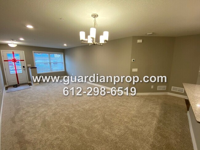Photo - Luxury Townhouse Available June 1st, High End Finishings, Quartz Counters, Large Loft, Huge Prima...