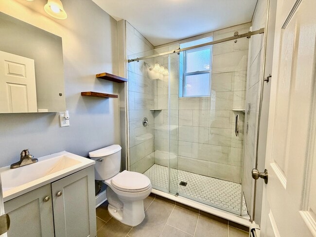Photo - 160-164 Stuyvesant Ave