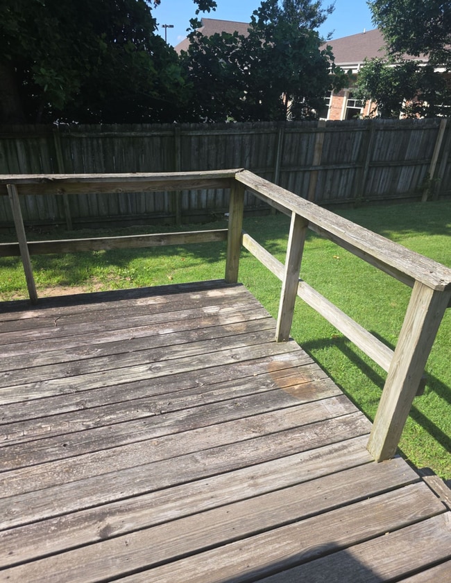 Photo - Great 3 Bed 2 Bath Duplex w/ attached 2 car garage!