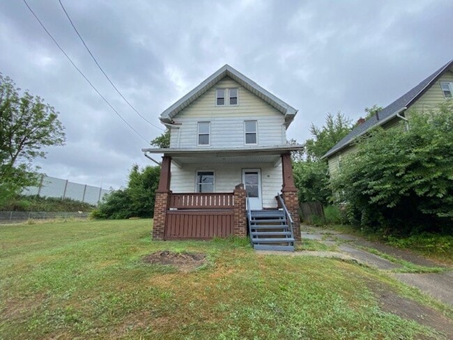 Building Photo - 580 Inman St Rental