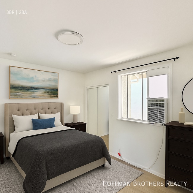 Photo - 5419 Harold Way Unidad 5