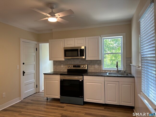 Photo - 46 Holbrook St