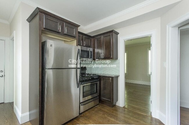 Building Photo - 2967 Washington St Unit 1 Rental
