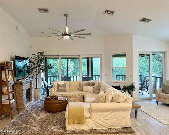 Photo - 1252 Rialto Way Unit 202