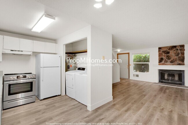Photo - 1032-1032 NE 81st Ave Unidad 1032 NE 81st Avenue