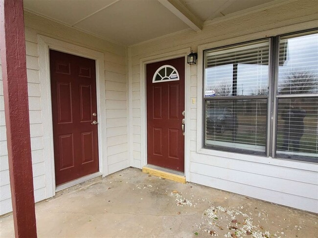 Photo - 2611 NW Pollard Ave