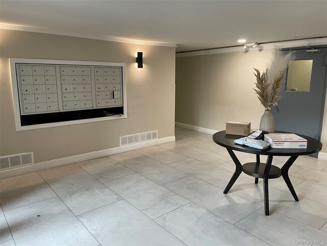 Photo - 124 S Park Ave Unit 1-Q