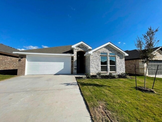 Photo - 925 Coriander Rd