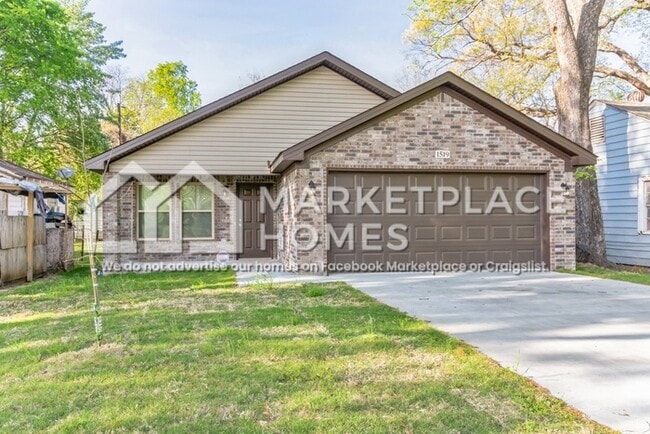 Building Photo - 1519 W 15th St