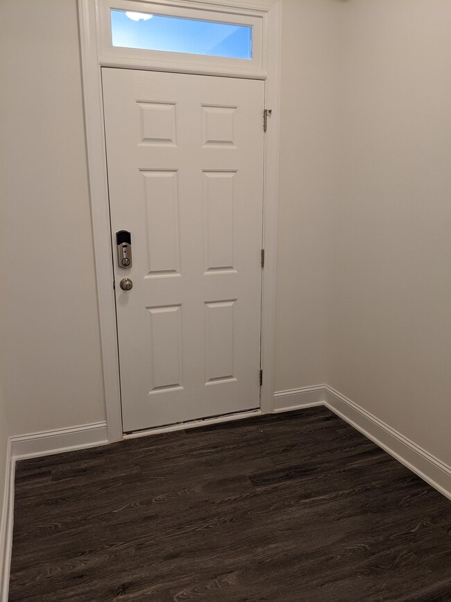 Photo - 305 Lionel St Casa Adosada