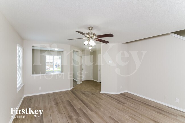 Photo - 4710 Adkins Trail