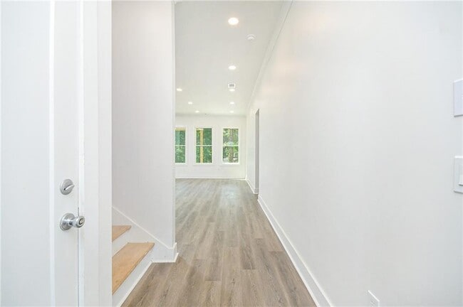 Photo - 3604 Pineview Cir NW