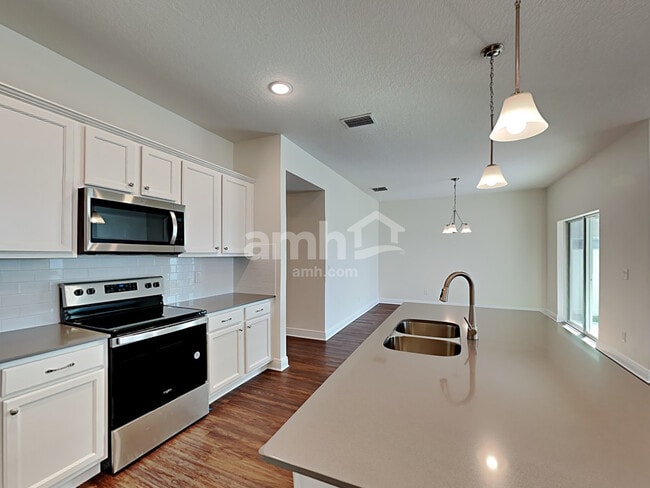 Photo - 1058 Sky Lks Dr