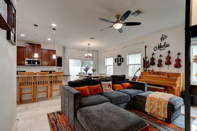 Photo - 5424 Estero Loop