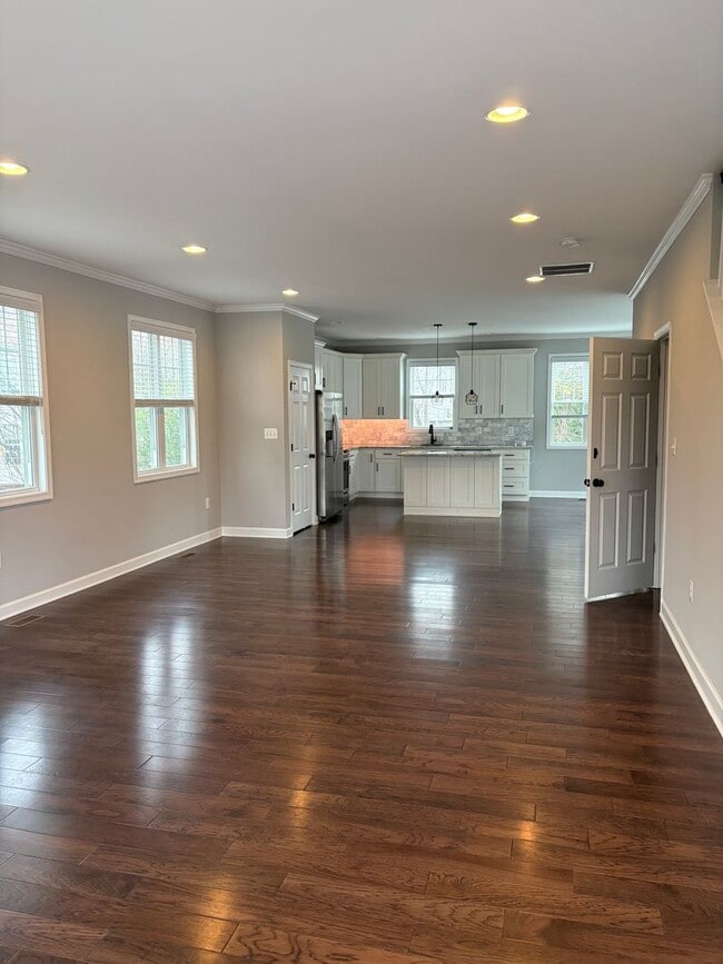 Photo - Beautiful Home Conveniently Located in Alexandria w/ Lower Level Suite